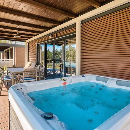 Lovely Stacaravan In Vabriga With Wifi 5* Porec