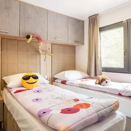 Lovely Stacaravan In Vabriga With Wifi