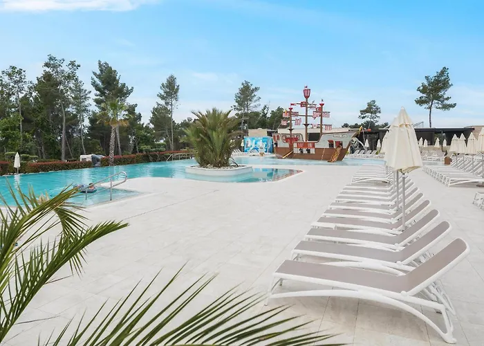 Lovely Stacaravan In Vabriga With Wifi 5* Porec