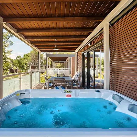 Lovely Stacaravan In Vabriga With Wifi Poreč