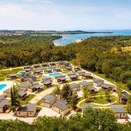 Lovely Stacaravan In Vabriga With Wifi 5*