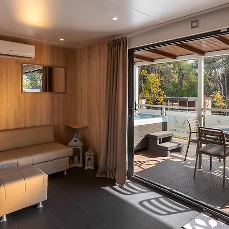 Lovely Stacaravan In Vabriga With Wifi